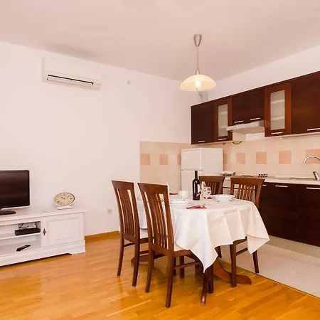 Apartment Marela Mokosica Exterior photo