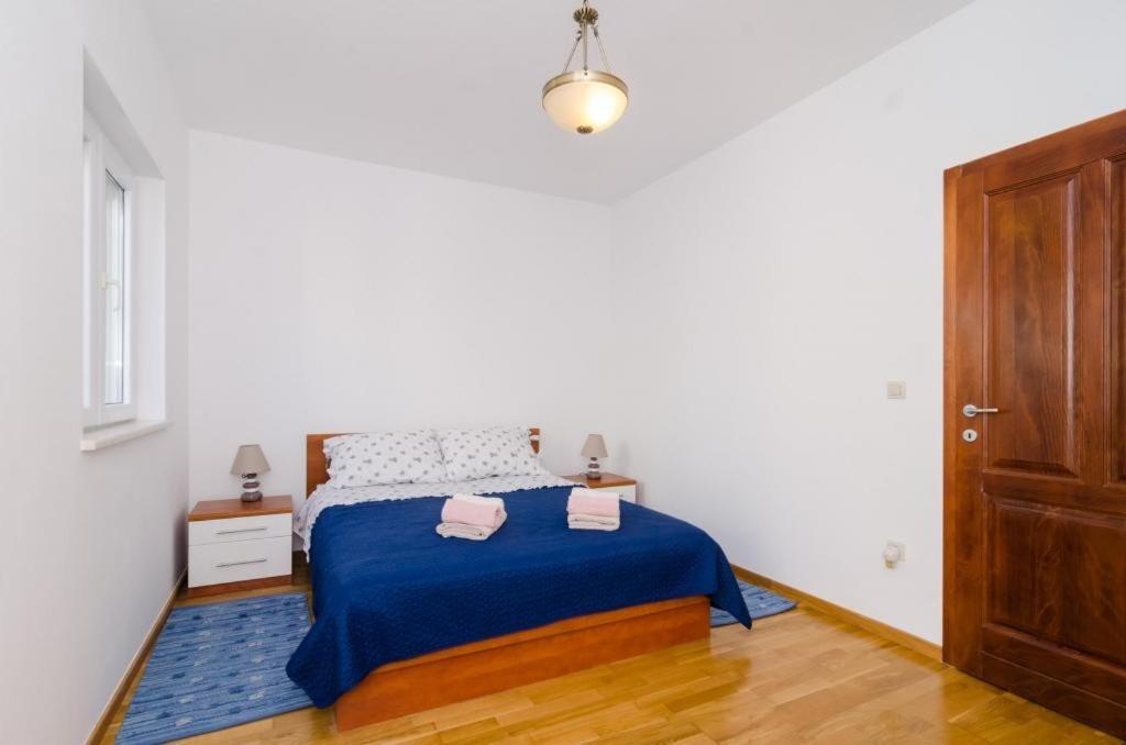 Marela Apartment *