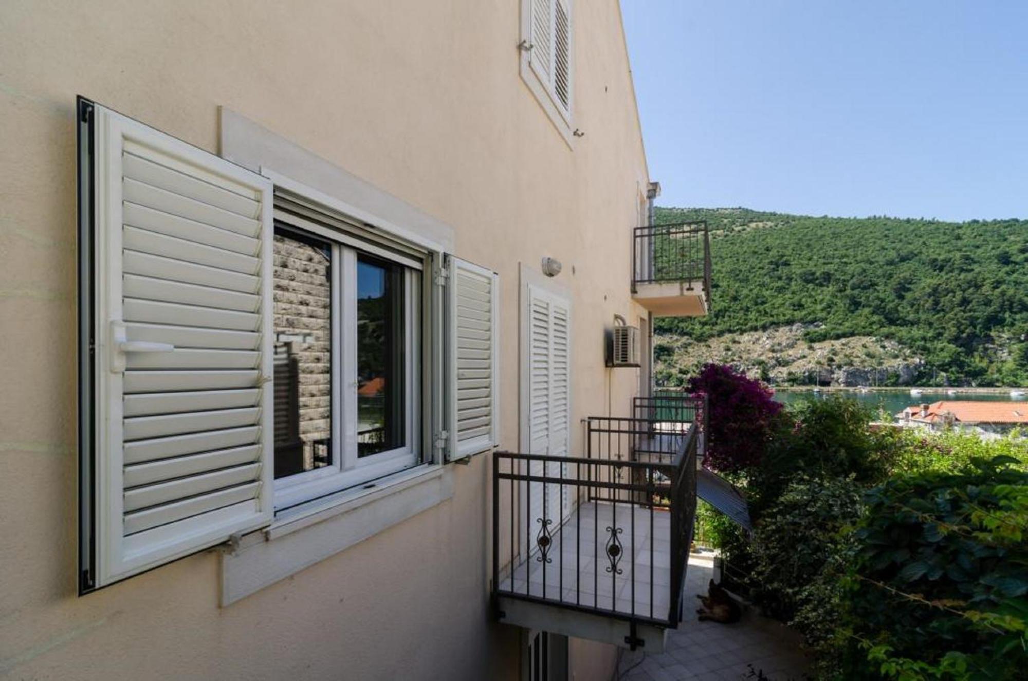 Marela Apartment *