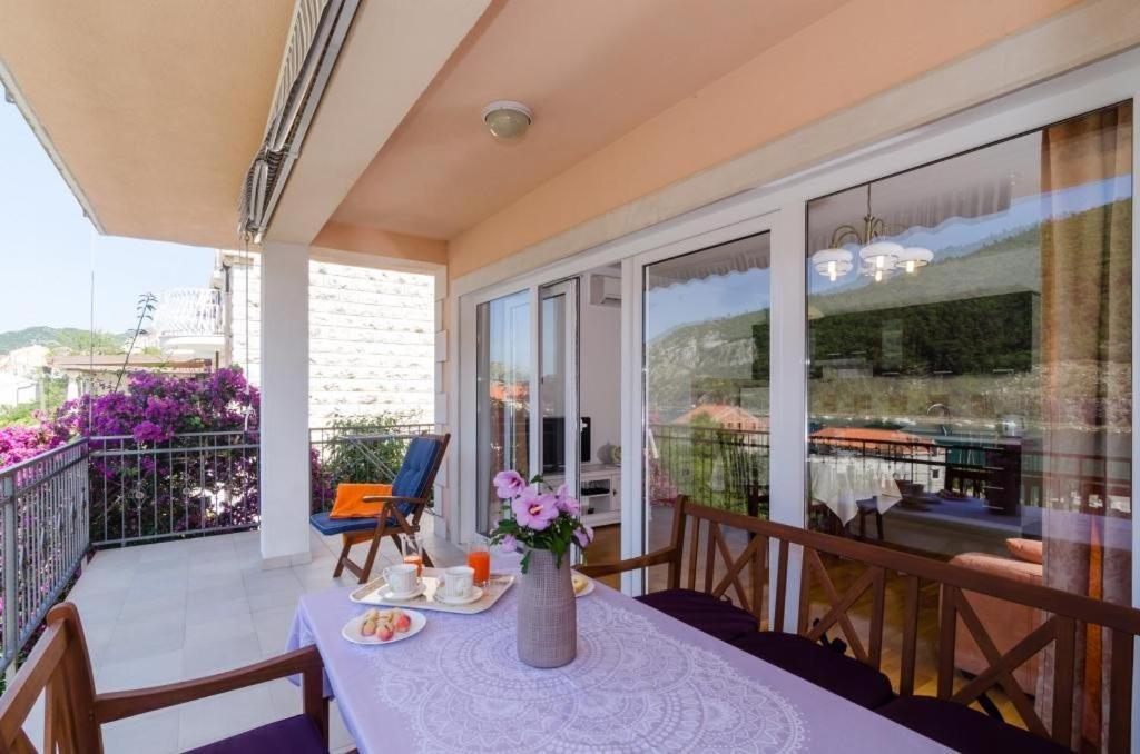 Apartment Marela *
