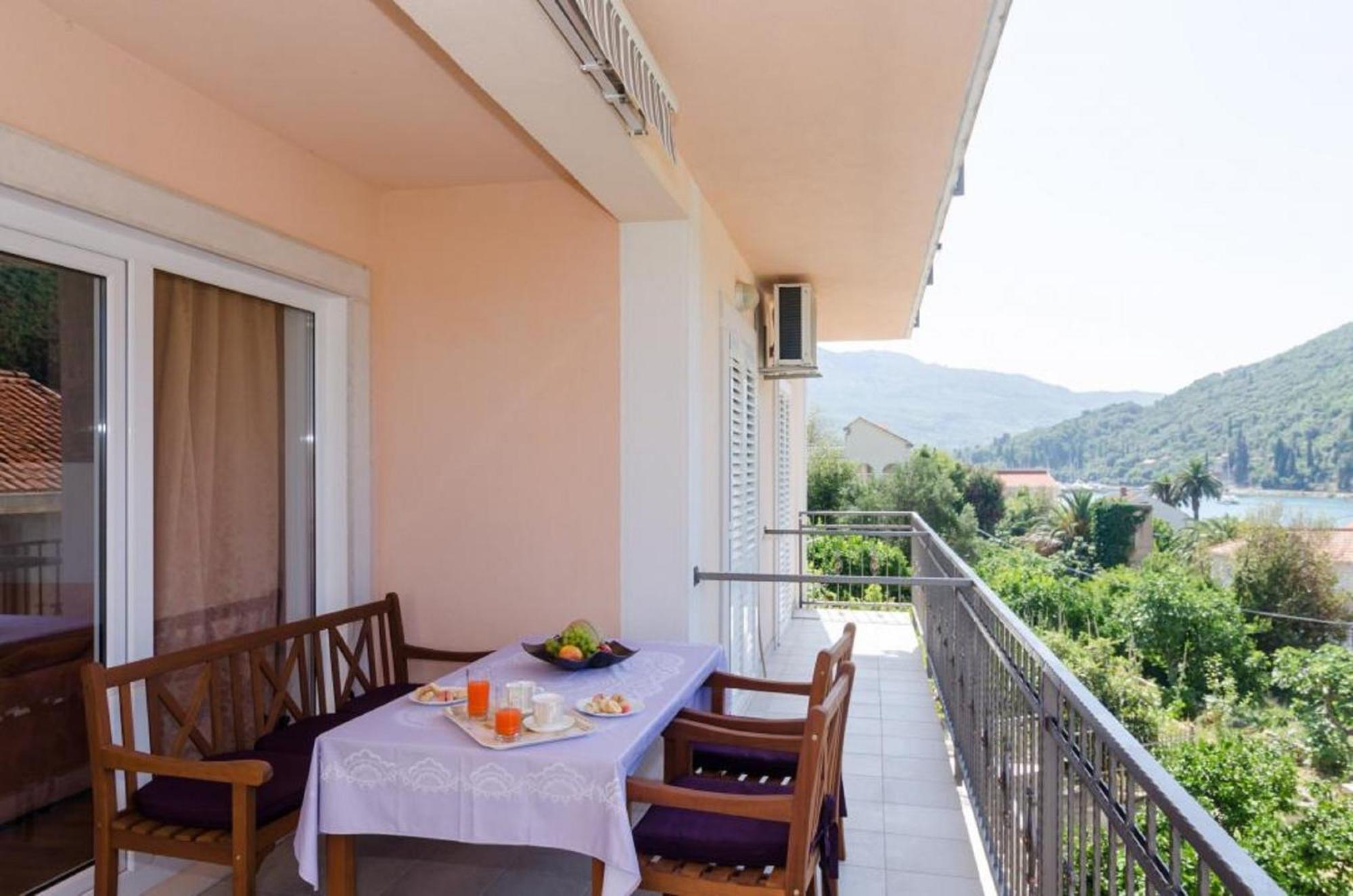 Marela Apartment Mokosica