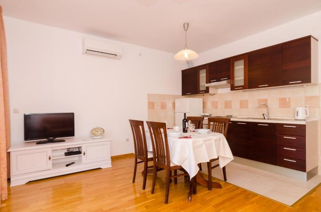 Apartment Marela Mokosica